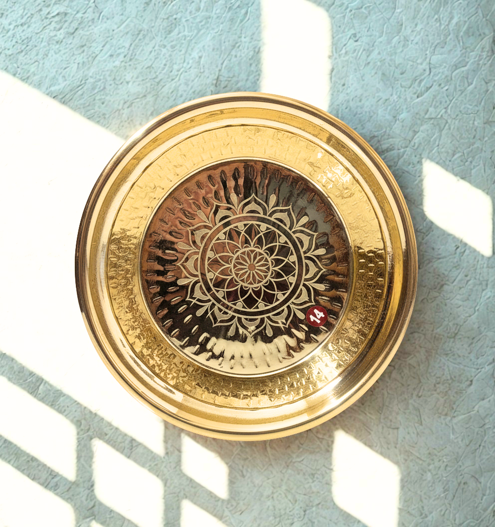 Brass Hammered Paraat – Glossy Finish